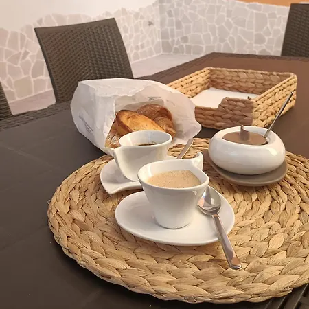 Sisters'house Lejlighed